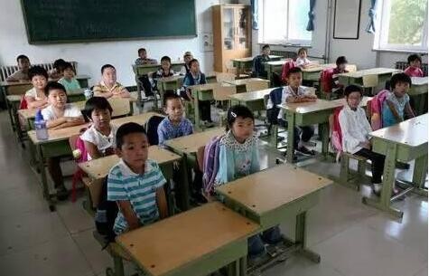 【要闻】明星爸爸性教育：陪女儿一起洗澡(组图)