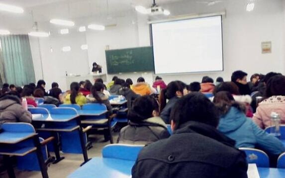 (教育问答）带上宝宝出游，坐飞机小攻略